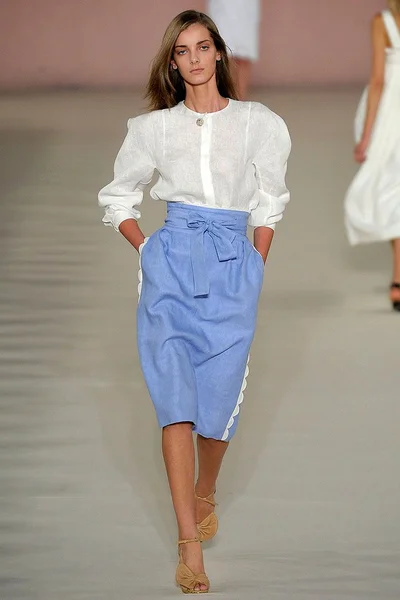 Look 10